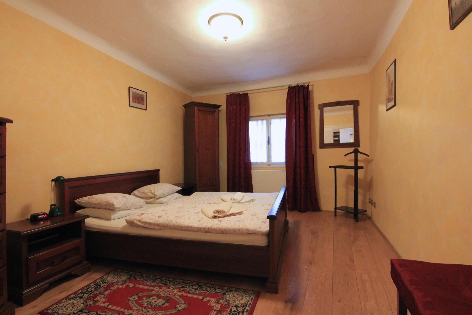 Prokopska In The Heart Of Mala Strana Praga